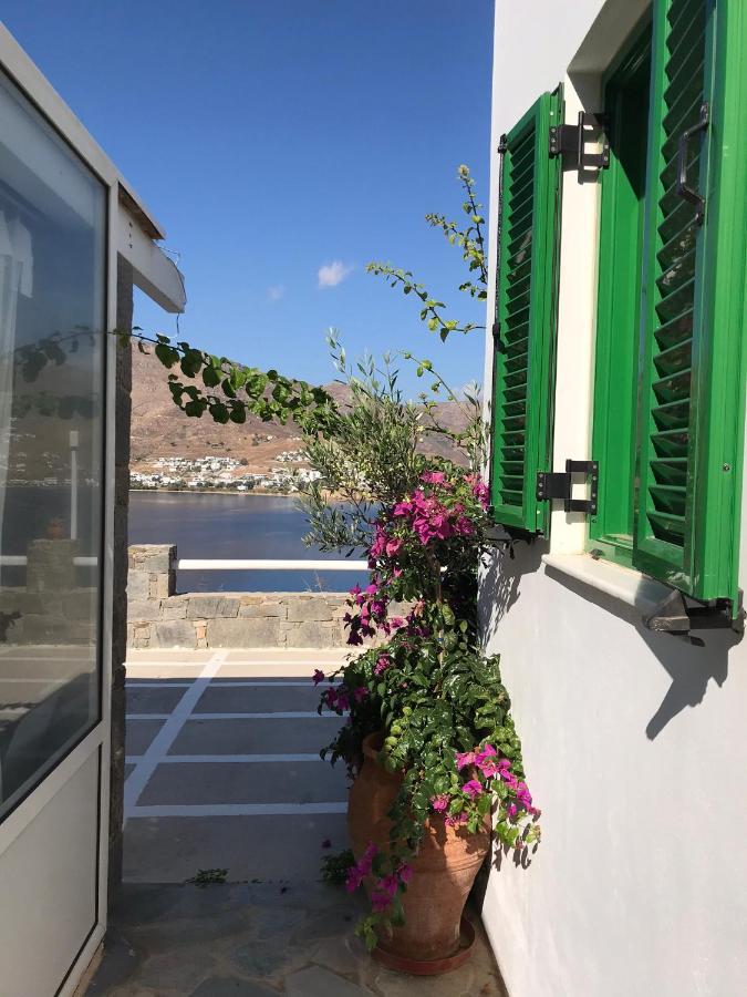Astrio Suites Livadi  Eksteriør bilde
